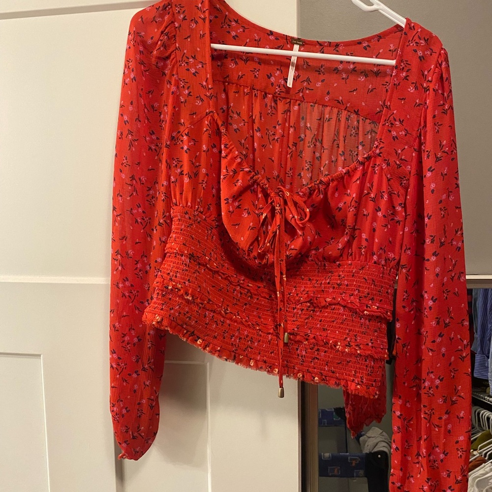 Long sleeve flattering top